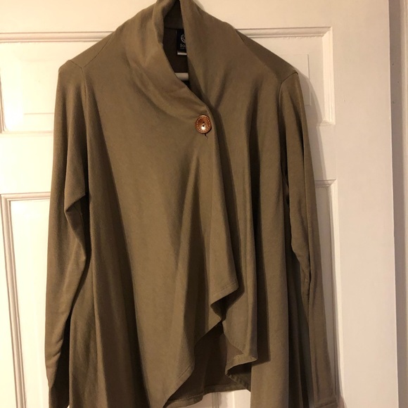 bobeau Sweaters - Tan Bobeau Wrap bobeau Sweaters - Tan Bobeau Wrap
